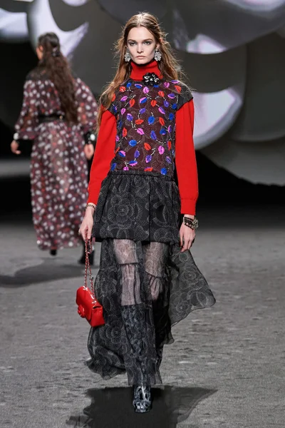 Look 65